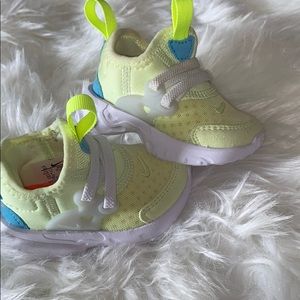 Baby shoes